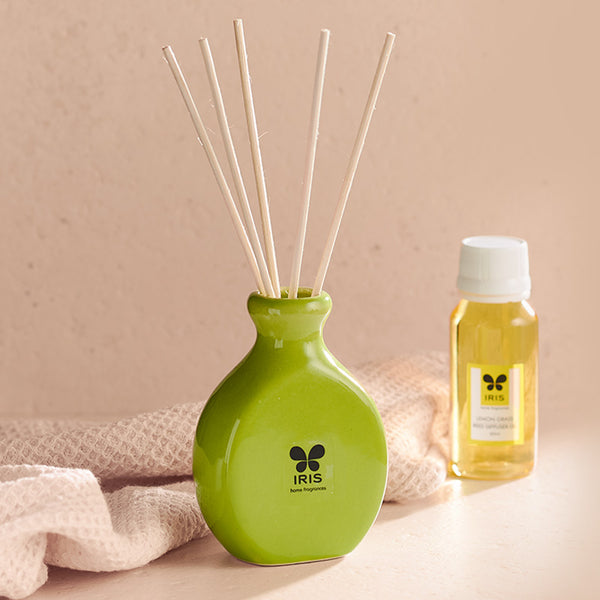 IRIS-lemongrass-reed-diffuser-set- refreshing-&-lnvigorating-front-cover-view