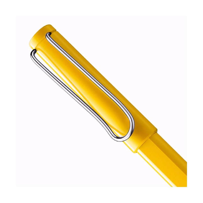 lamy-018-safari-yellow-fountain-pen-(M)-cap-view