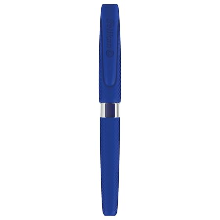 pelikan-ILO-817776-fountain-pen-blue-close-view