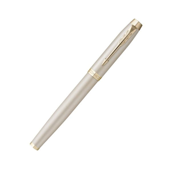 parker-IM-monochrome-champagne-trim-fountain-pen-close-view