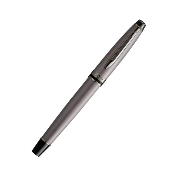 waterman-expert-metallic-silver- with-ruthenium-trim-fountain-pen-(M)-close-view