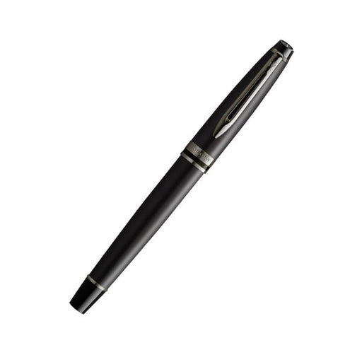 waterman-expert-fountain-pen-metallic-black-RT-(M)-close-view