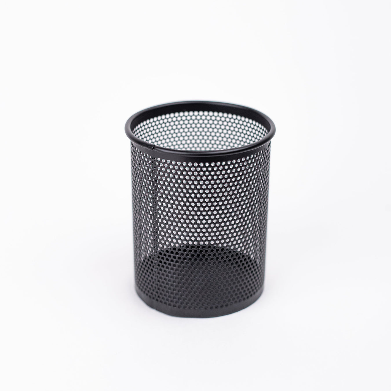 metal-pen-holder