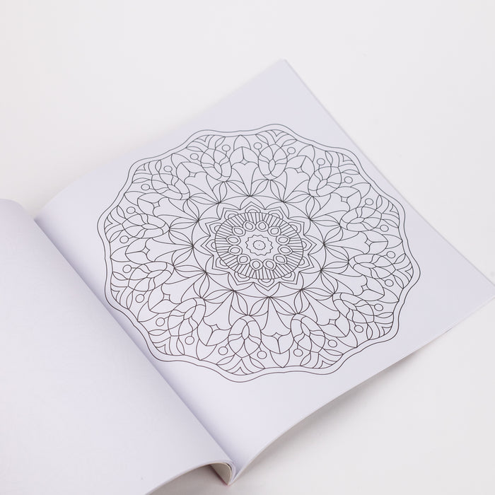 Mandala Colouring Book for adults with tear out sheets: By - Wonder House (Paperback)